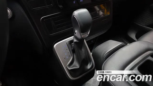 Hyundai Staria — Фото автомобиля 11