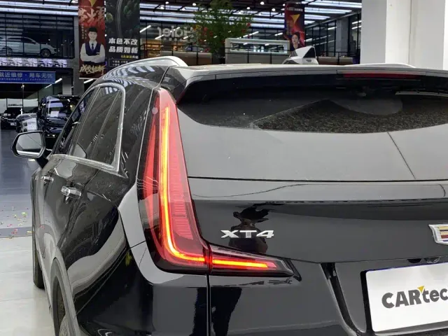 Cadillac XT4 — Фото автомобиля 13