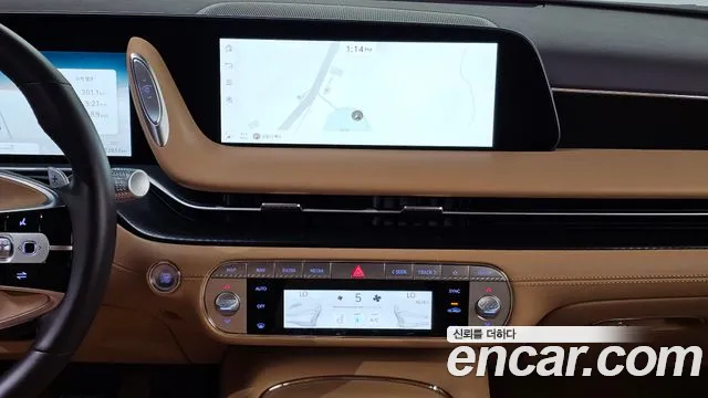 Genesis G90 Бензин 3.5 турбо AWD — Фото автомобиля 15