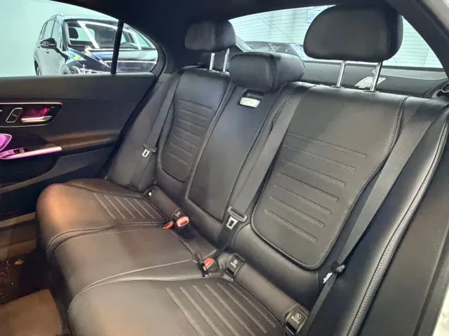 Mercedes-Benz C-Class — Фото автомобиля 11