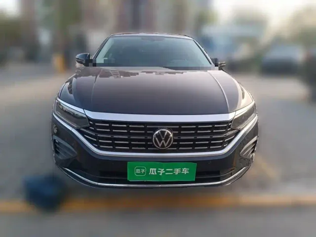 Volkswagen Passat — Фото автомобиля 2