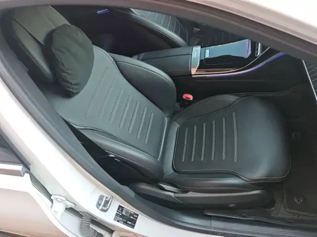 Mercedes-Benz C-Class — Фото автомобиля 24