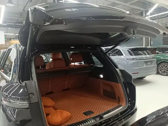 Li Auto L7 — Фото автомобиля 18
