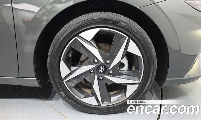 Hyundai Avante — Фото автомобиля 6