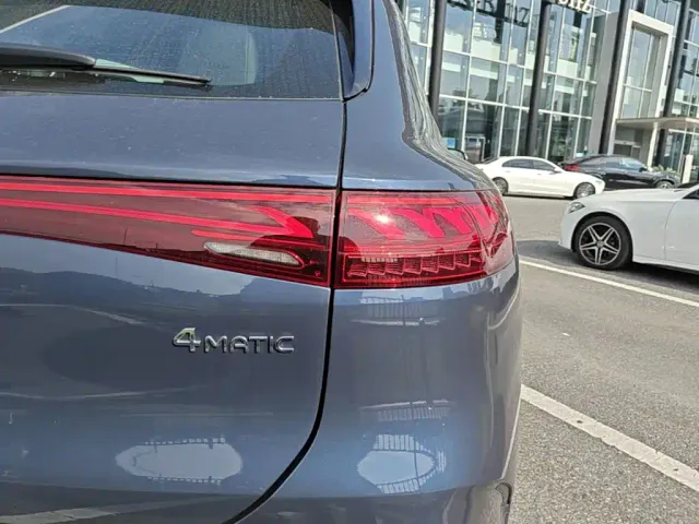 Mercedes-Benz EQS — Фото автомобиля 7