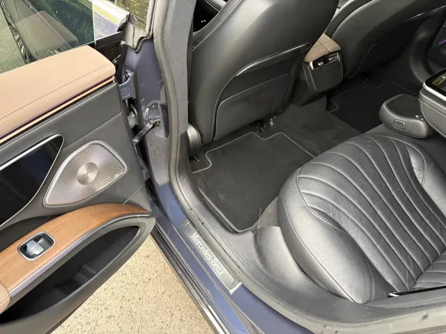 Mercedes-Benz EQS — Фото автомобиля 10