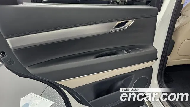 Genesis GV80 — Фото автомобиля 14