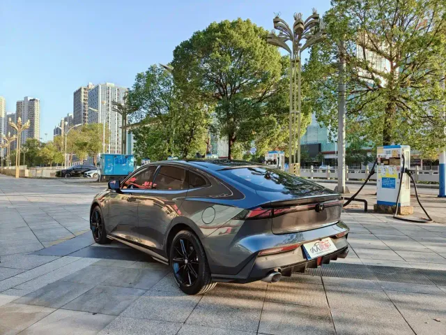Changan UNI-V — Фото автомобиля 4