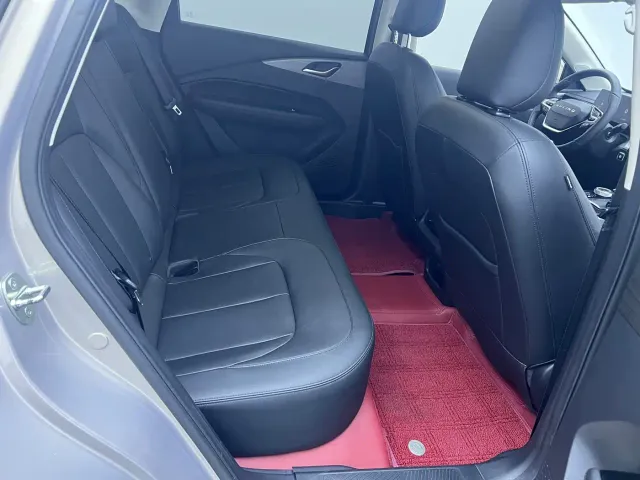Wuling Starlight — Фото автомобиля 19