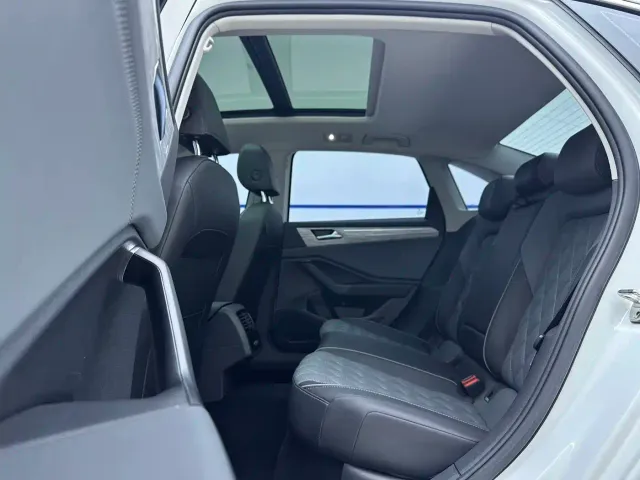 Volkswagen Sagitar — Фото автомобиля 9