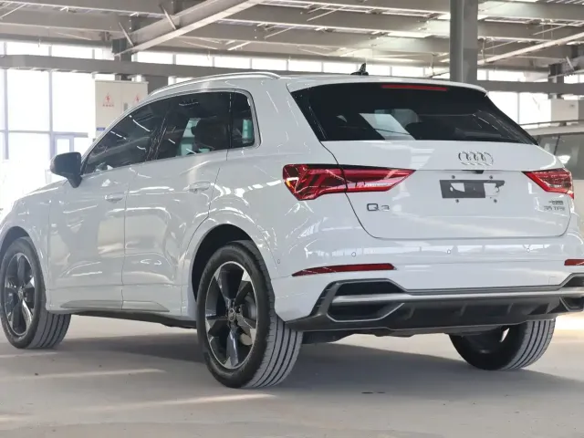 Audi Q3 — Фото автомобиля 5