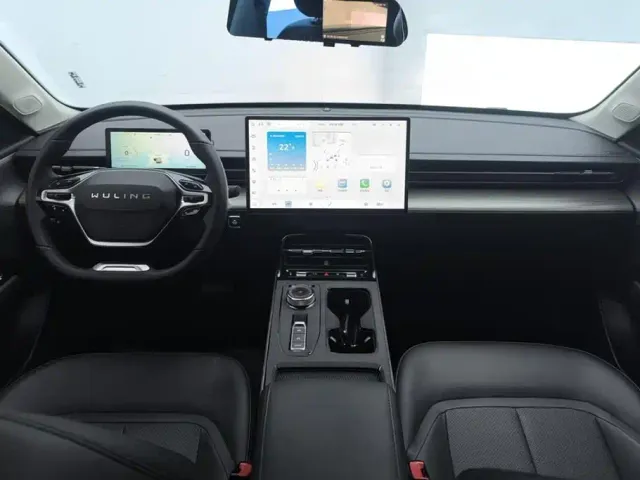 Wuling Starlight — Фото автомобиля 12