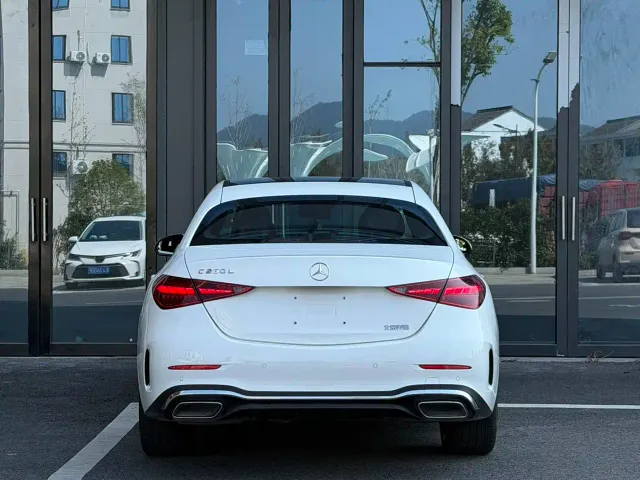 Mercedes-Benz C-Class — Фото автомобиля 13