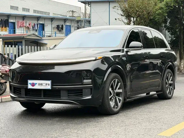Фотография автомобиля — Li Auto L8