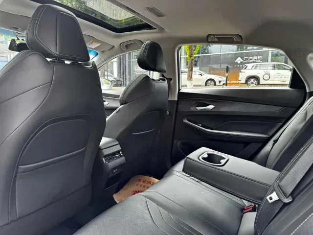 Geely Binrui — Фото автомобиля 7