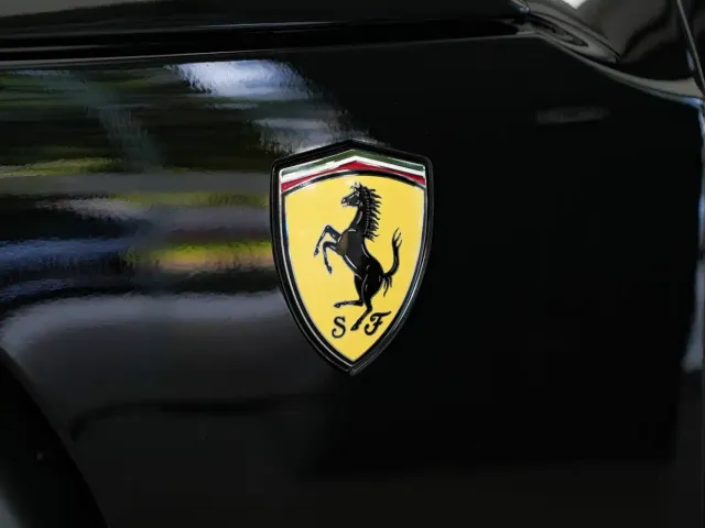 Ferrari Purosangue — Фото автомобиля 3