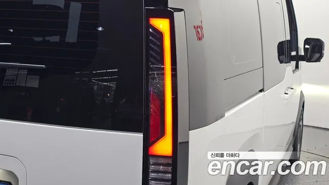 Kia PV5 — Фото автомобиля 8