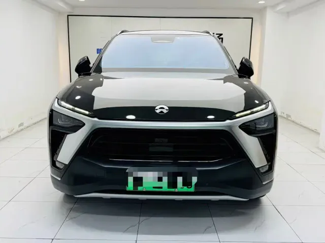 Nio ES8 — Фото автомобиля 2