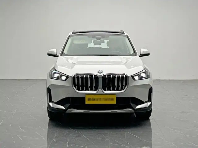 BMW X1 — Фото автомобиля 2