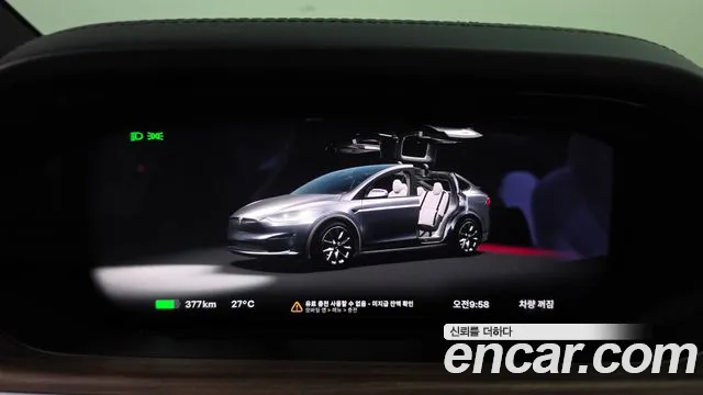 Tesla Model X — Фото автомобиля 8