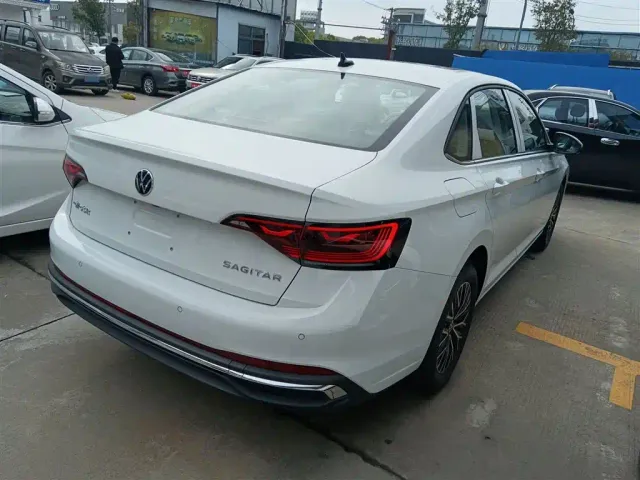 Volkswagen Sagitar — Фото автомобиля 5