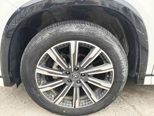 Changan CS75 Plus — Фото автомобиля 22