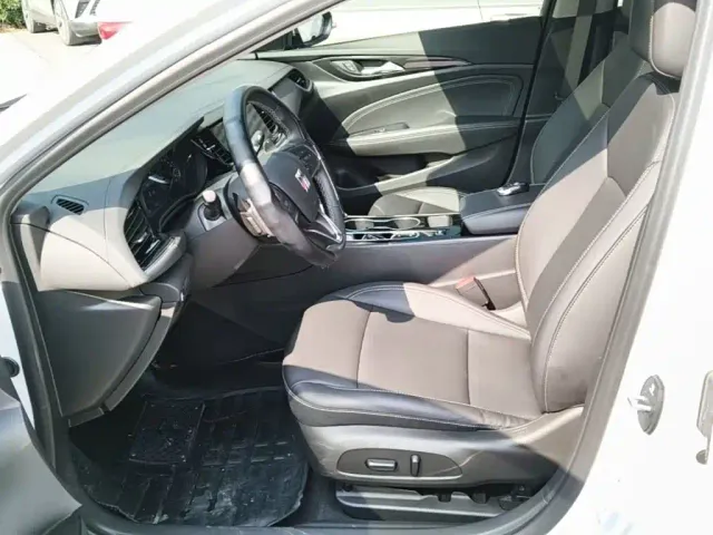Buick Regal — Фото автомобиля 14