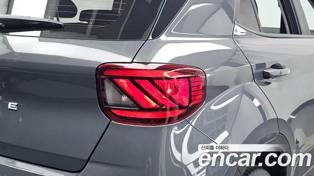 Hyundai Venue — Фото автомобиля 8