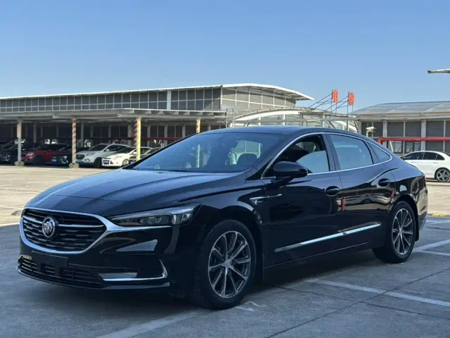Фотография автомобиля — Buick LaCrosse