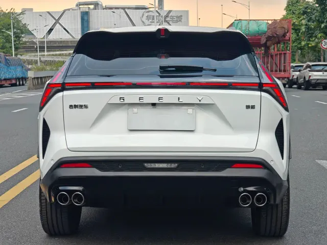 Geely Boyue — Фото автомобиля 5
