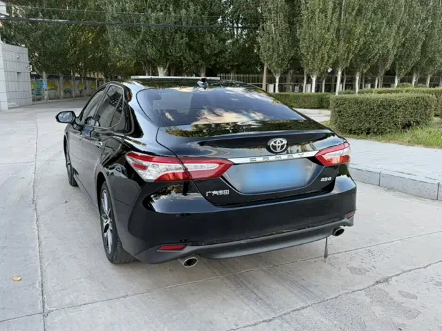 Toyota Camry — Фото автомобиля 6
