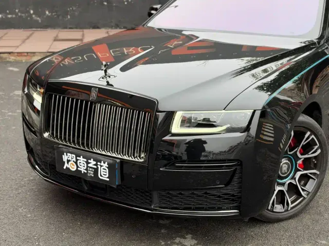 Rolls-Royce Ghost — Фото автомобиля 24