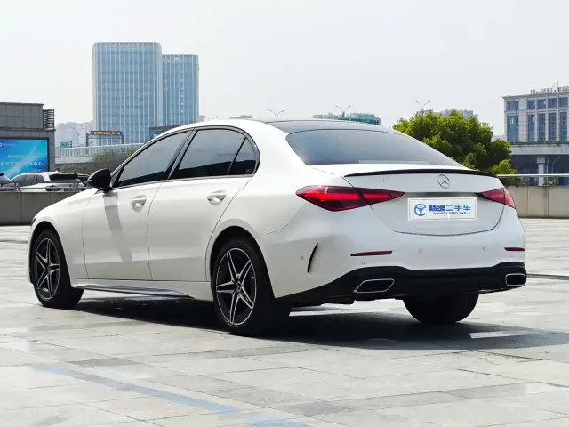 Mercedes-Benz C-Class — Фото автомобиля 4