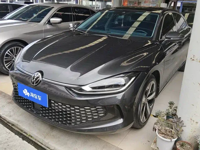 Фотография автомобиля — Volkswagen Lamando