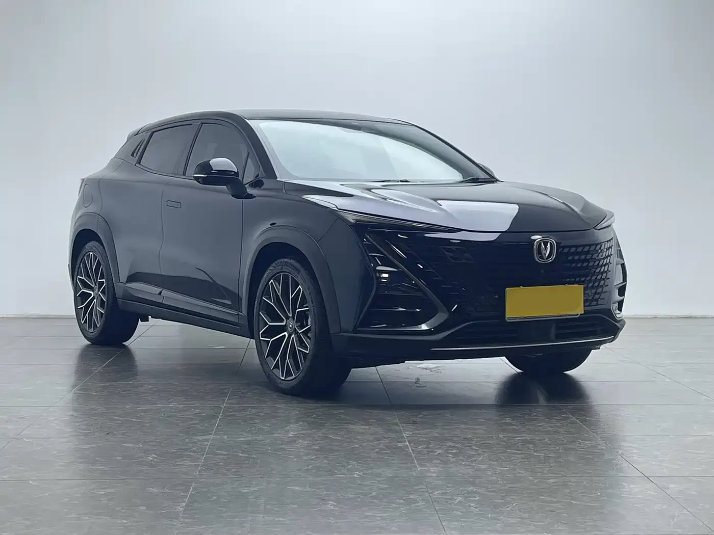 Changan Changan UNI-T 2022 1.5T Premium — Фото автомобиля 3