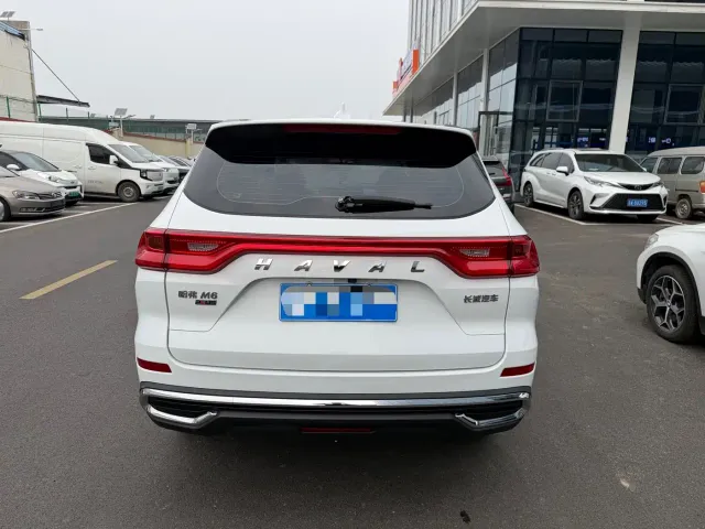 Haval M6 — Фото автомобиля 16