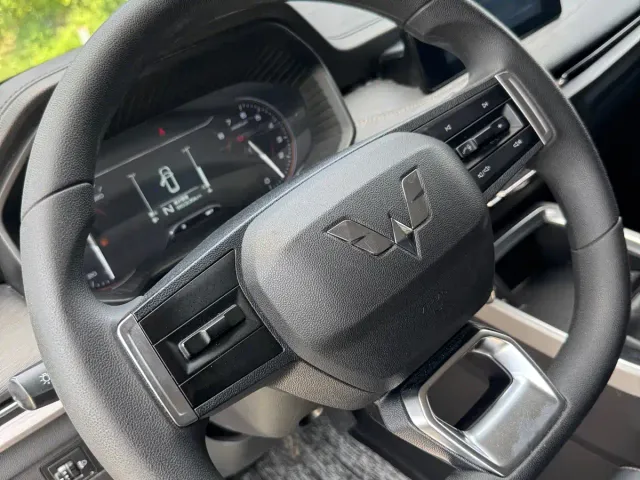 Wuling Jiachen — Фото автомобиля 6