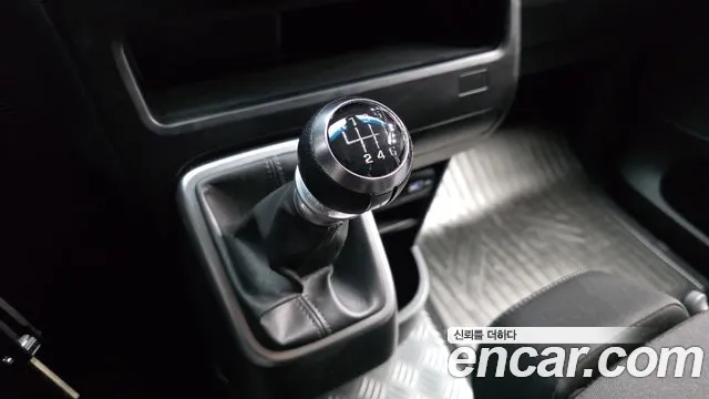 Hyundai Staria Staria Карго 3 места — Фото автомобиля 9