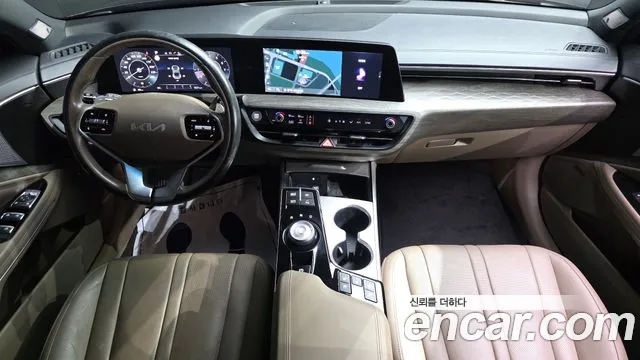Kia K8 — Фото автомобиля 10