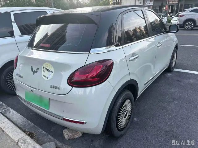 Wuling Bingo — Фото автомобиля 2