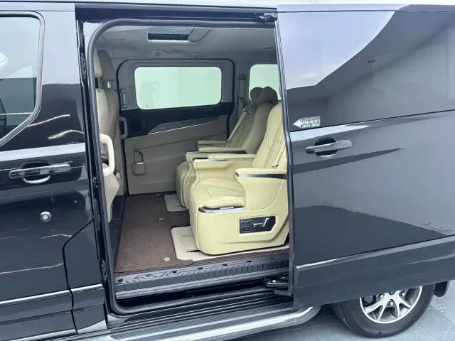 Ford Tourneo — Фото автомобиля 16