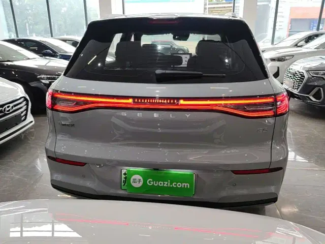 Geely Galaxy E5 — Фото автомобиля 3