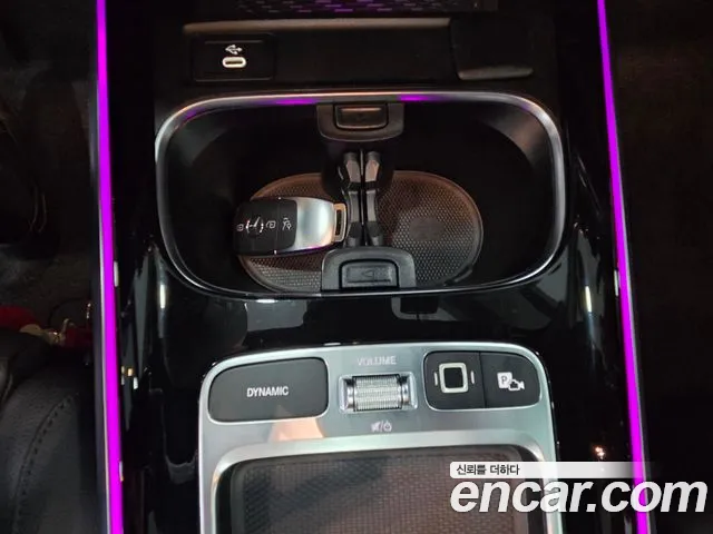Mercedes-Benz EQB — Фото автомобиля 13