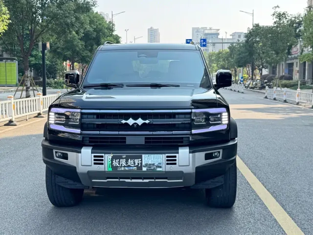 BYD FangChengBao Leopard 5 — Фото автомобиля 2