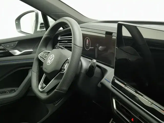 Volkswagen Tiguan L — Фото автомобиля 22