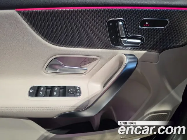 Mercedes-Benz A-Class W177 — Фото автомобиля 12
