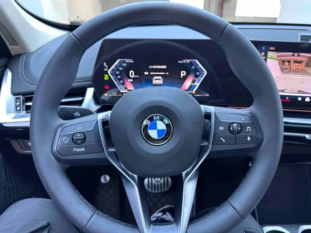 BMW X1 — Фото автомобиля 11