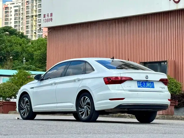 Volkswagen Sagitar — Фото автомобиля 5