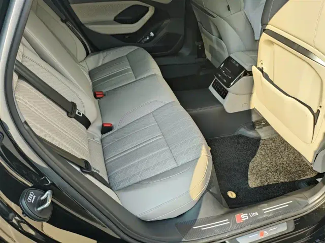 Audi A6L — Фото автомобиля 7