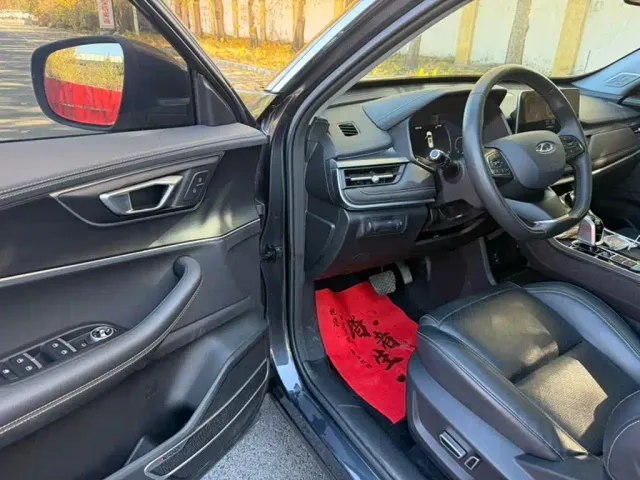 Chery Tiggo 8 — Фото автомобиля 9